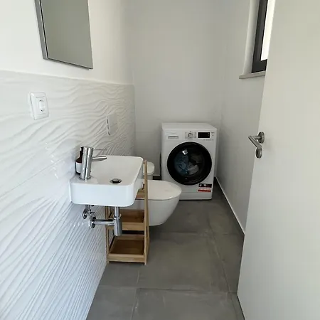 Elodie Piscine Prive, Parking Portimão