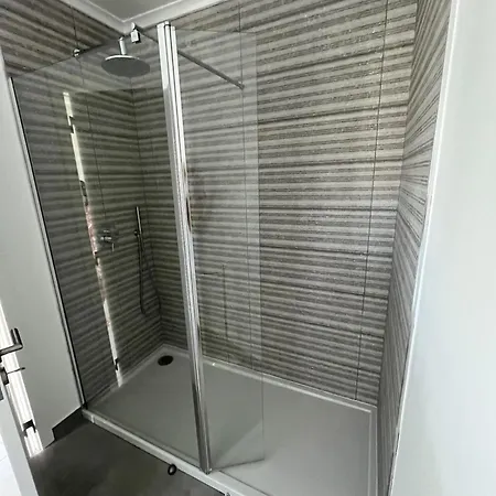 Elodie Piscine Prive, Parking Portimão