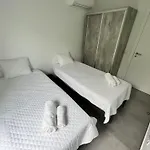 Elodie Piscine Prive, Parking ヴィラ ポルティマン