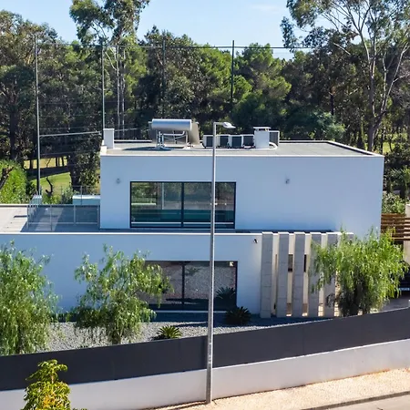 Elodie Piscine Privé, Parking Villa Portimão
