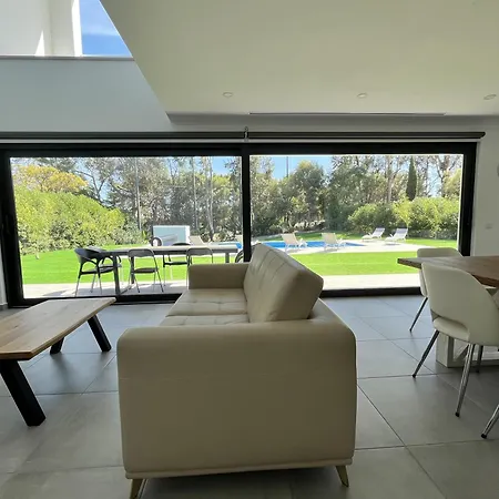 Villa Elodie Piscine Prive, Parking