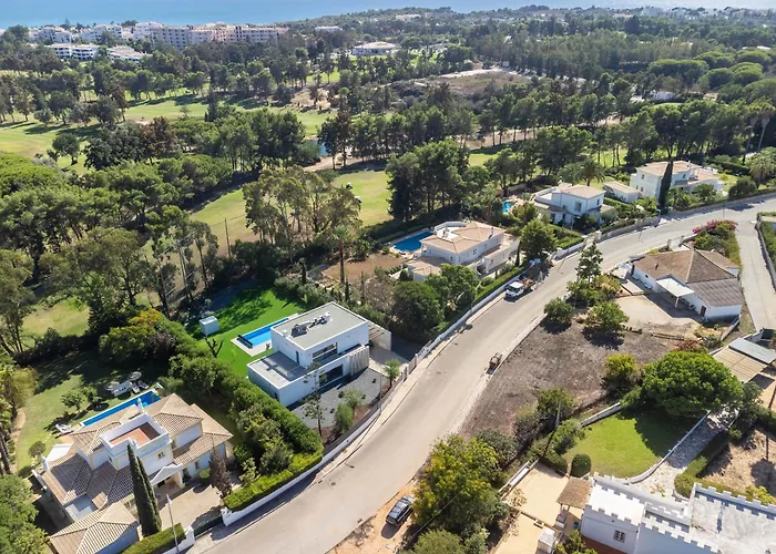 Elodie Piscine Prive, Parking Villa Portimao